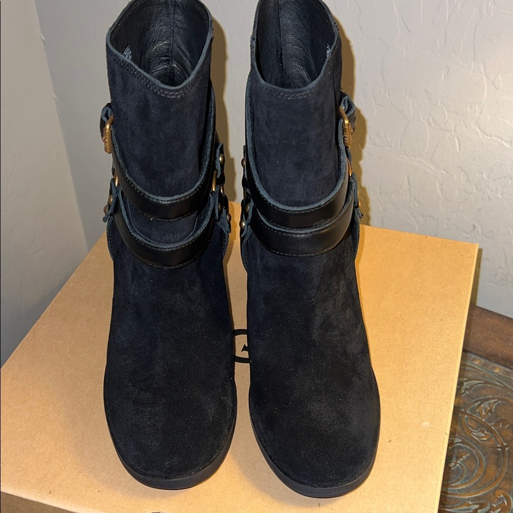 UGG Black Ankle Boots New Size 9.5